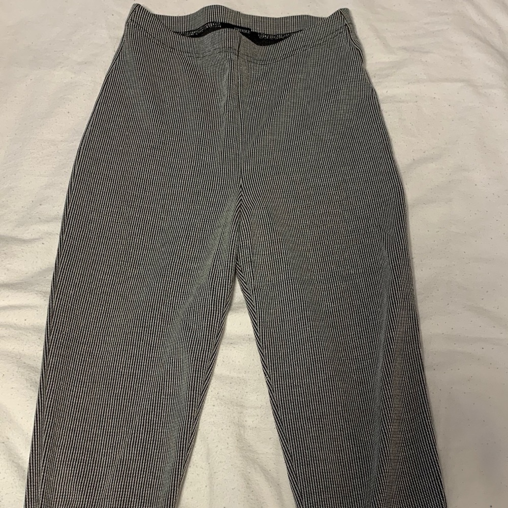 Forever 21 Striped grey leggings - Picture 3 of 3